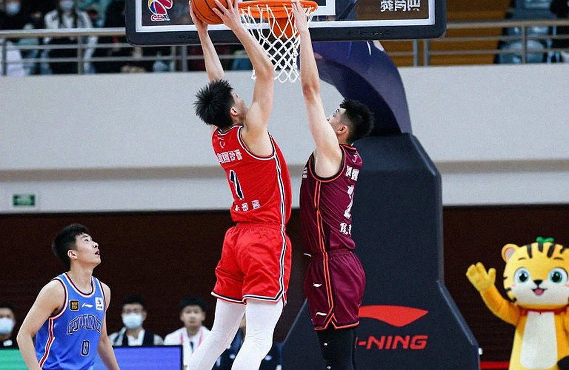 UST 80-75 La Salle: Bên trong 25,2 giây định đoạt số phận tại Mall of Asia Arena