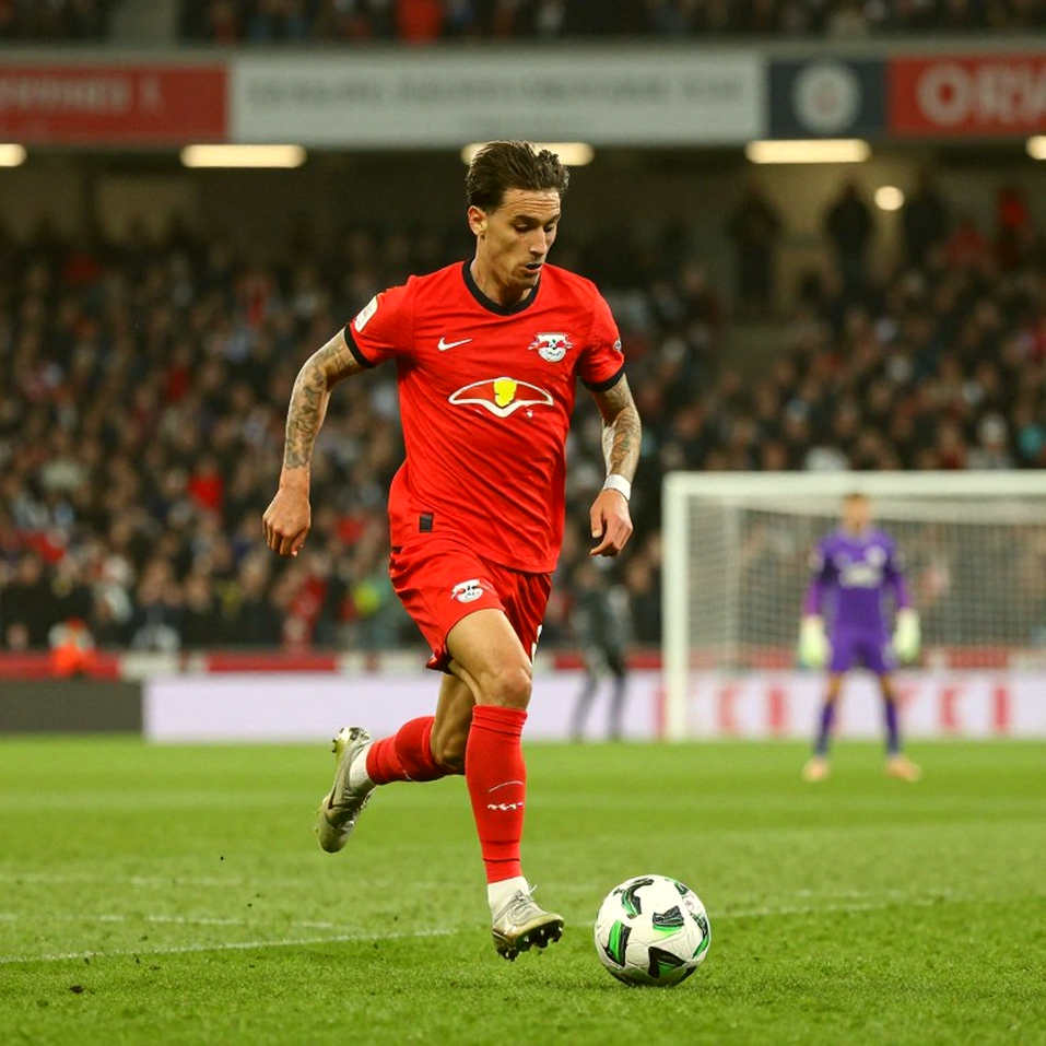Verdonk đá chính cho Lille ở Champions League: bài kiểm tra hành lang trái và một suất chưa thành thứ bậc