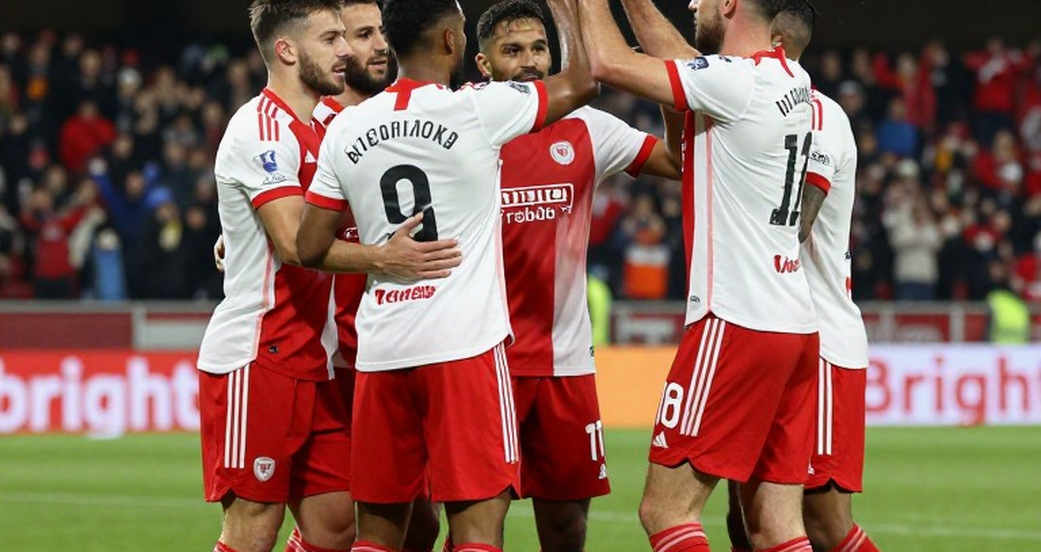 Reyna scores first goal as Strasbourg beat Troyes 6-2 in Ligue 1