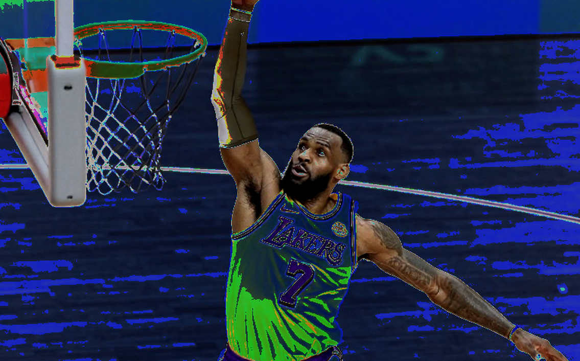 Xavi Albert ra mắt ở Supercopa Endesa: Valencia và cuộc chiến giành lượt tấn công bằng một hàng trong khuyết người